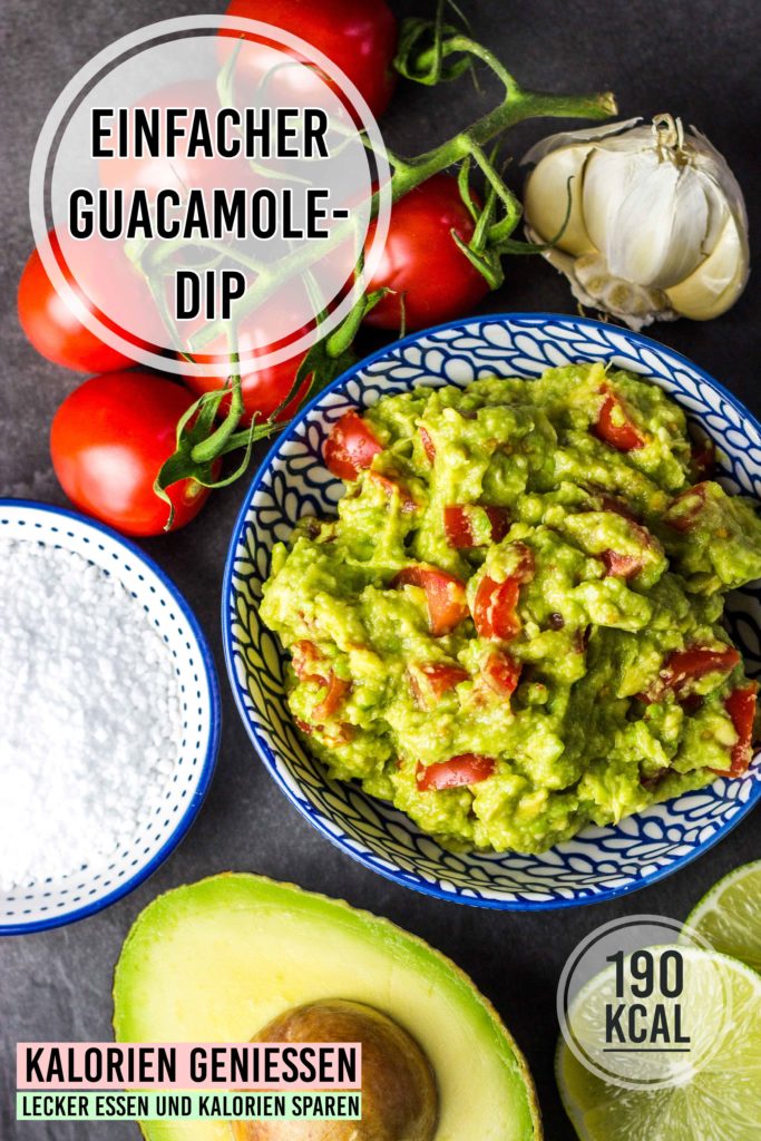 Die schnellste und einfachste Guacamole, die man machen kann. Frisch, viel Geschmack und in nur 5 Minuten fertig. Gesundes und kalorienarmes Kochen. Schnelle Rezepte zum Abnehmen. - kaloriengeniessen.de #guacamole #dip #avocado #tomaten #knoblauch #herzhaft #schnellundeinfach #kaloriengeniessen #rezeptezumabnehmen
