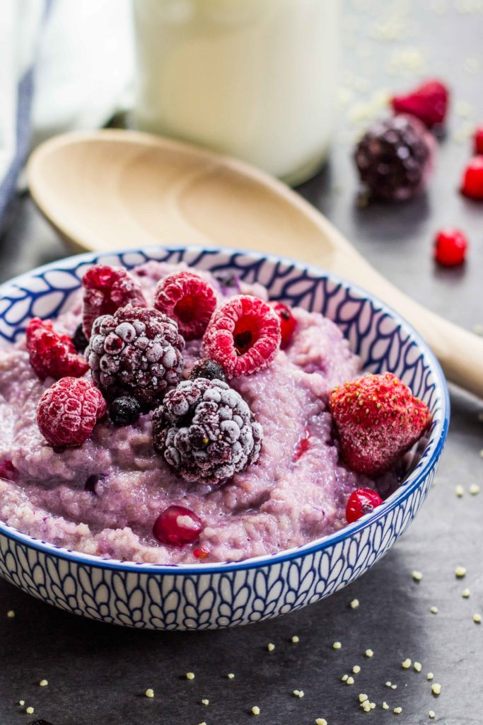 Susser Couscous Mit Beeren Perfekt Zum Fruhstuck Kalorien Geniessen