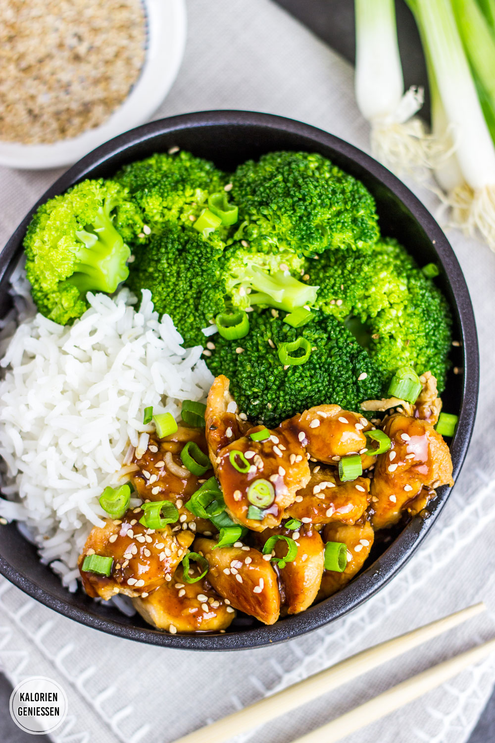 Chicken Teriyaki mit Brokkoli und Reis (einfaches Rezept und